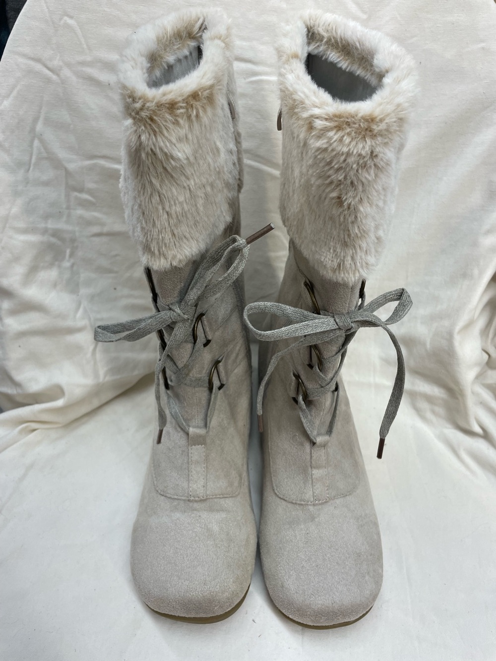 Wanted Faux Fur Lace-Up Winter Boots - cream ladies sz 11